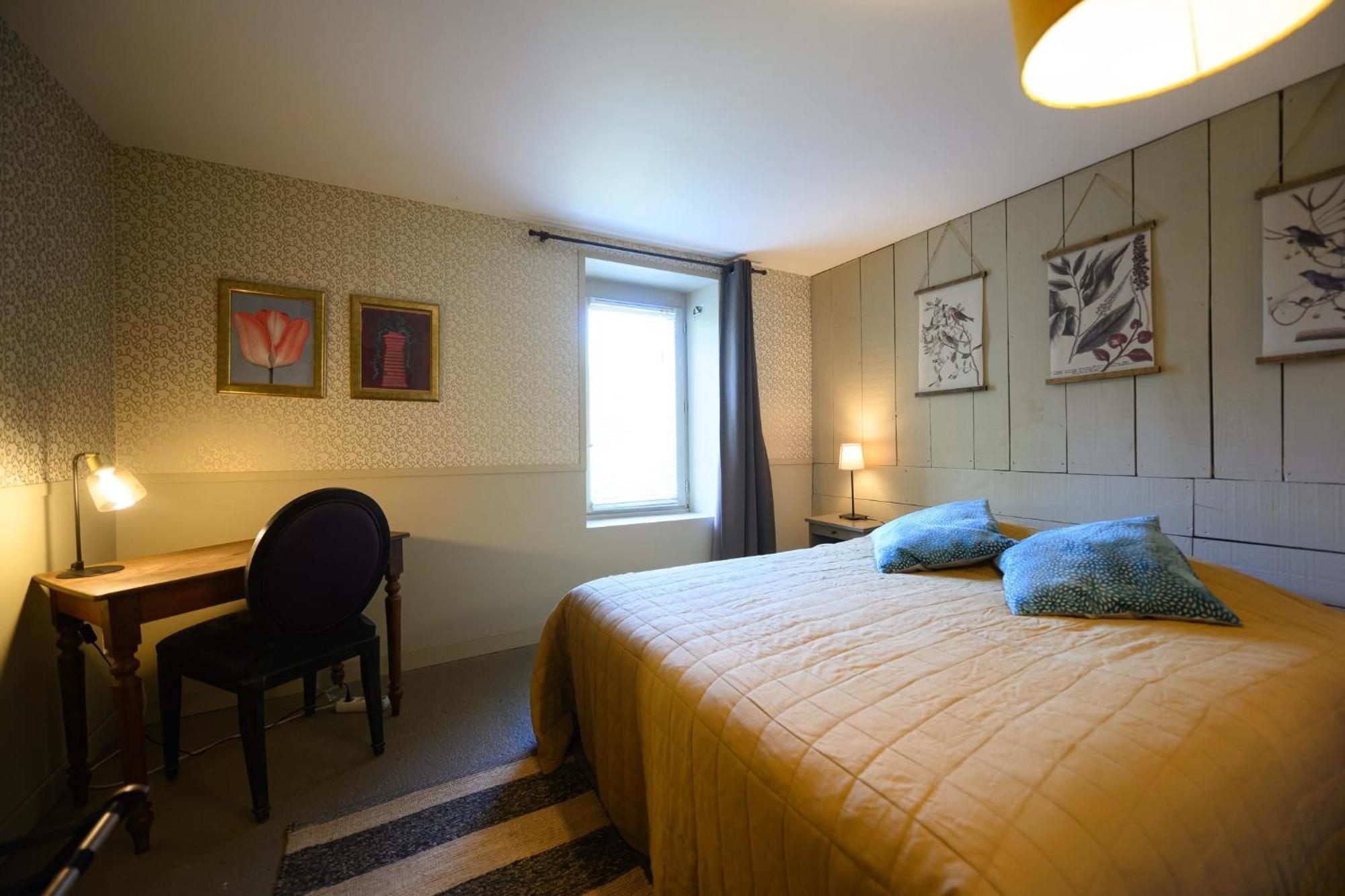 Hotel L'Apouticayre à Montaut  Extérieur photo